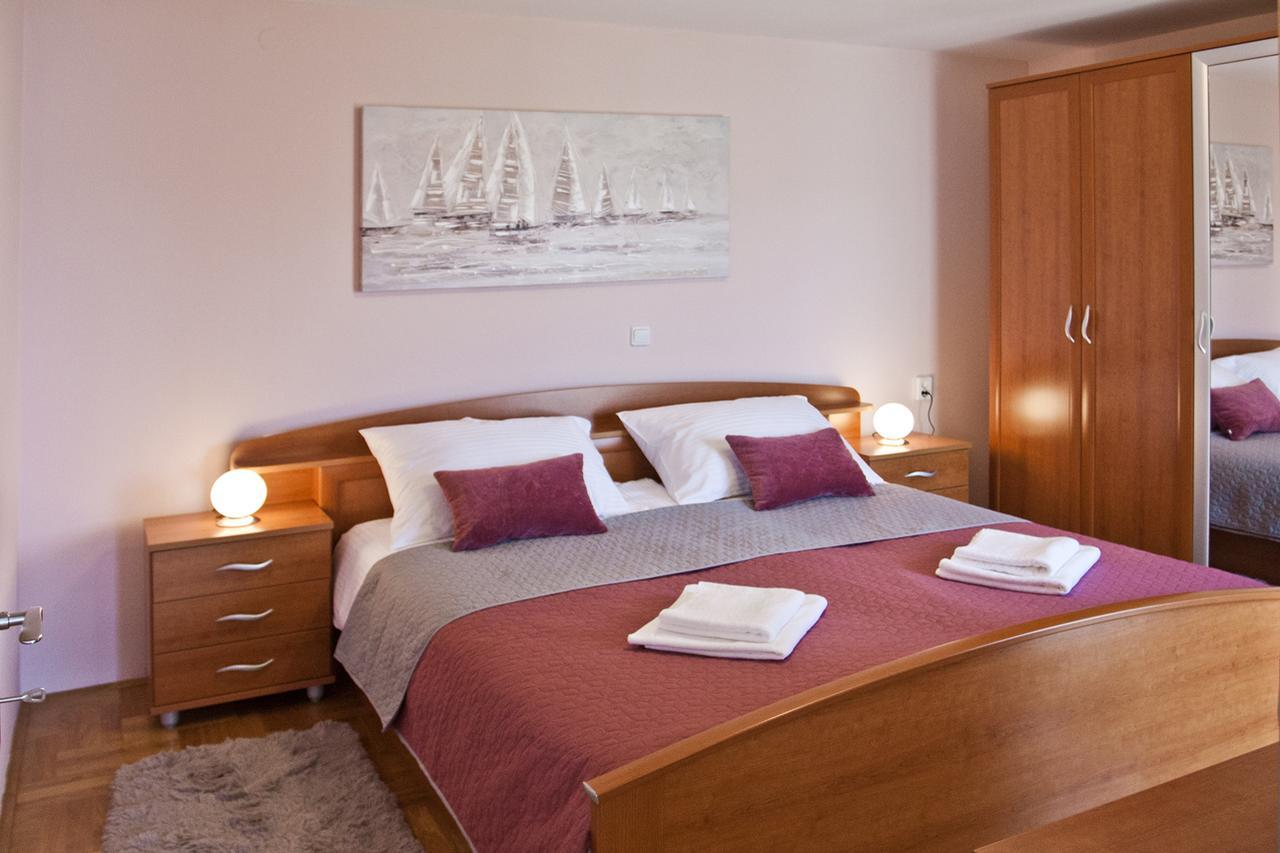 Apartment Noel Kastela Luaran gambar
