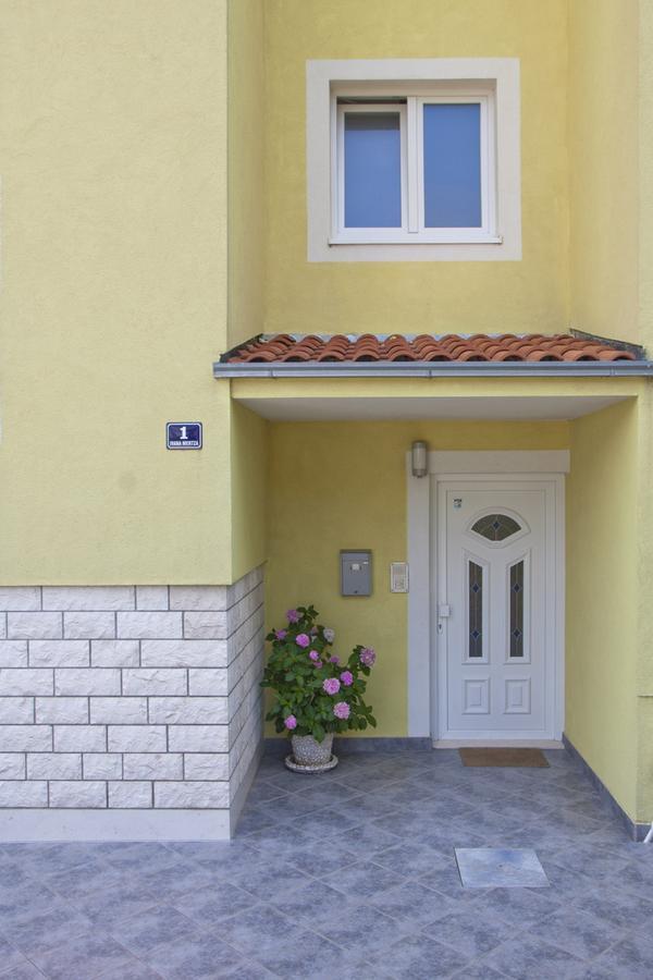 Apartment Noel Kastela Luaran gambar